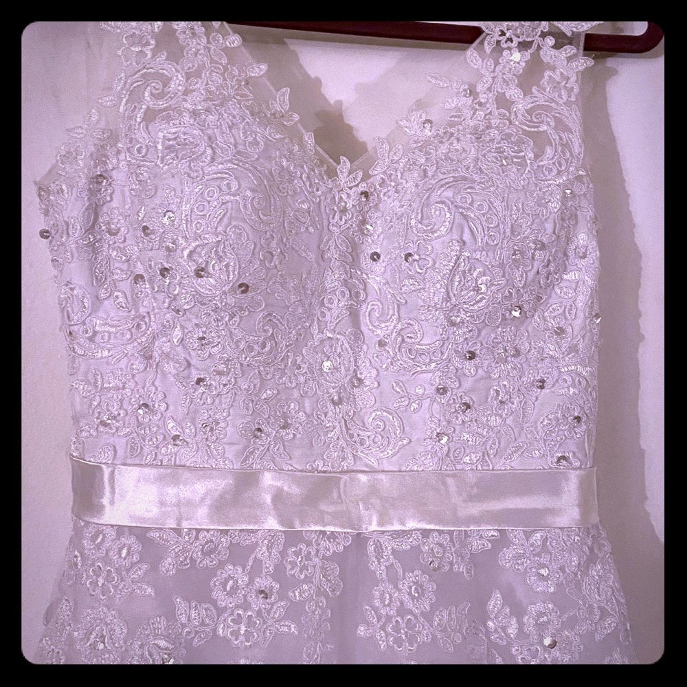 Wedding dress